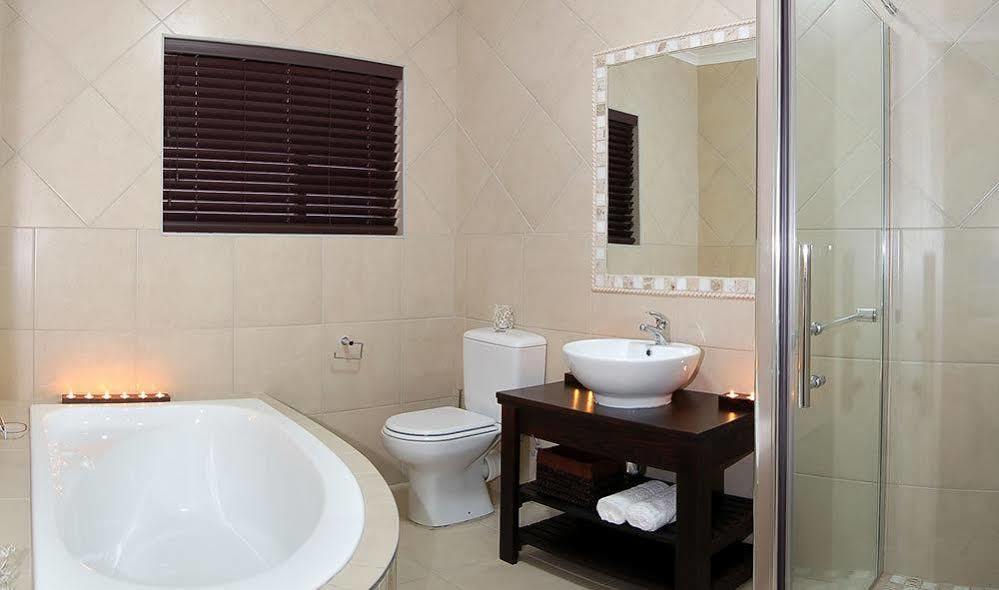 Lalapanzi Guest Lodge Port Elizabeth Exterior photo